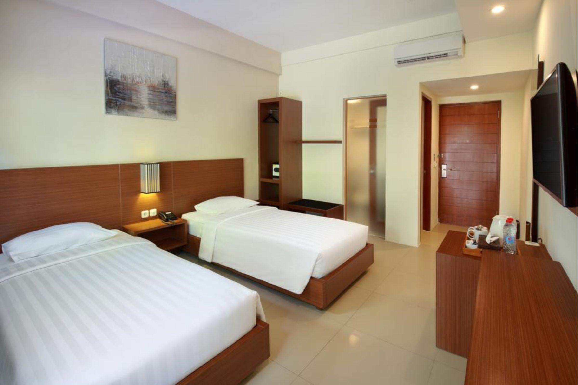 Bali Chaya Hotel Legian Экстерьер фото